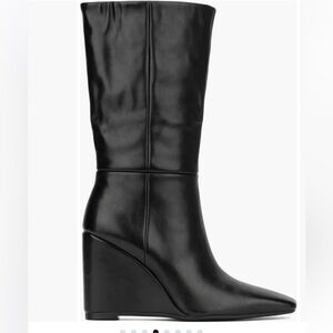 Elegant Black Heeled Boots